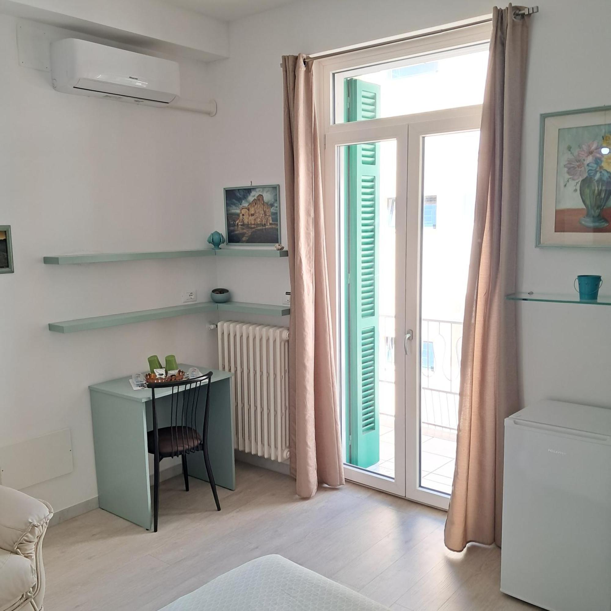 La Casa Del Gabbo Hotel Монополи Екстериор снимка