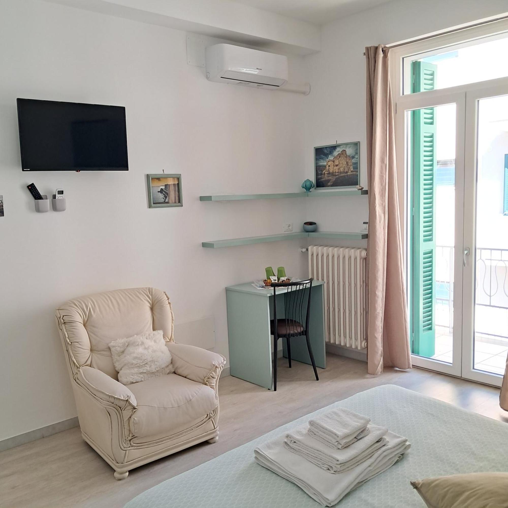 La Casa Del Gabbo Hotel Монополи Екстериор снимка